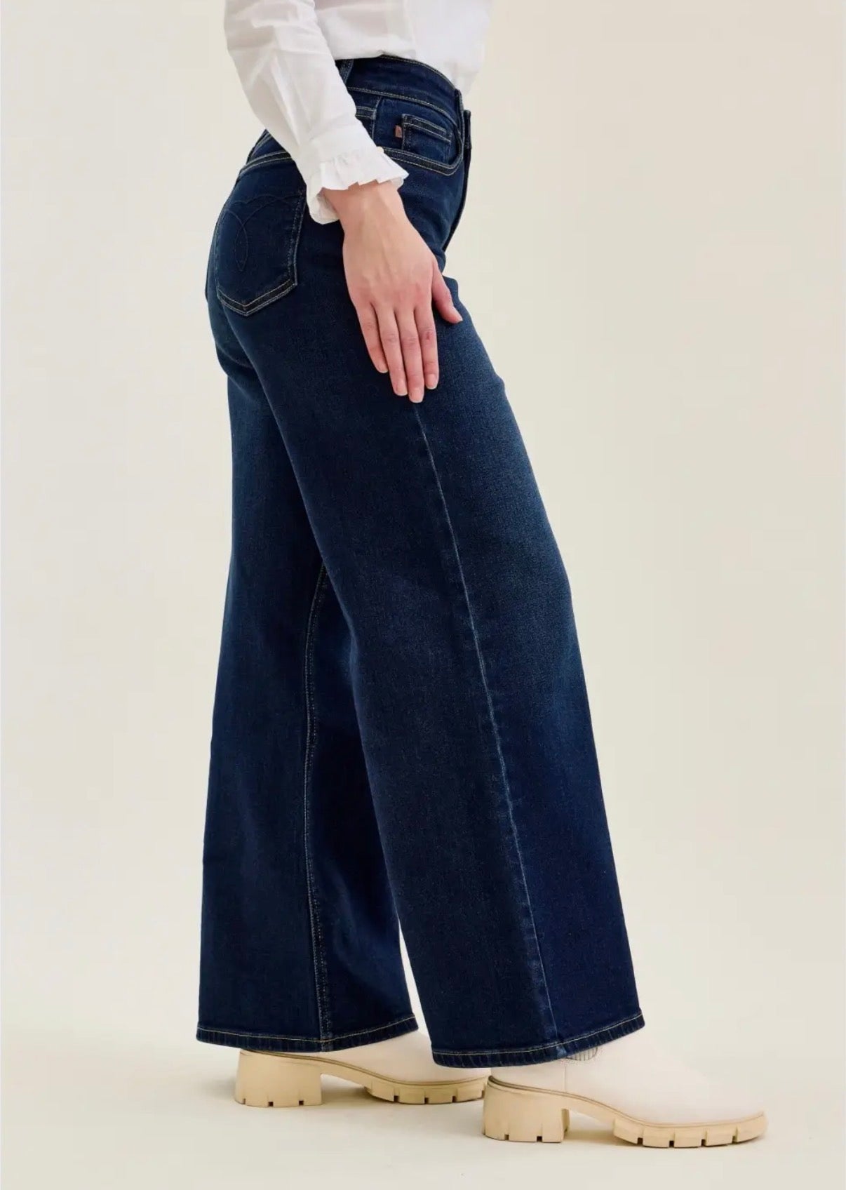 Retro Wide JB Jeans
