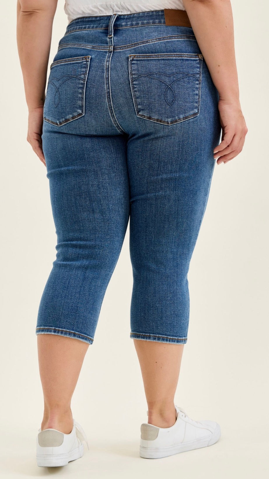 Judy Blue Capris +