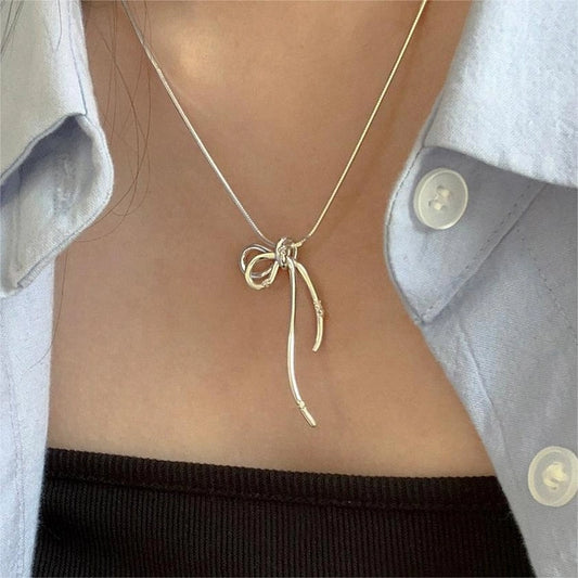 Sweet Bow Necklace- Silver