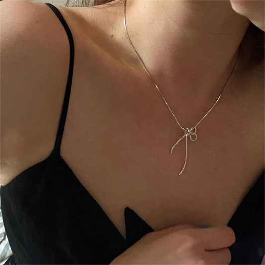Sweet Bow Necklace- Silver